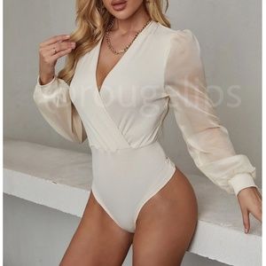 Beige Elegant V neck Bodysuit Surplice Decolleté V-Neck Long Bishop Sheer Sleeve